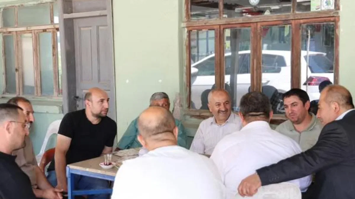 Başkan Büyükgöz Gebze Kargalı’da çay sohbetinde