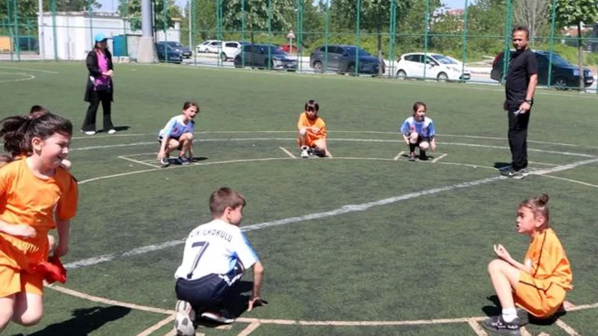 Sakarya’da ‘Geleneksel Çocuk Oyunları Şenliği’ başladı