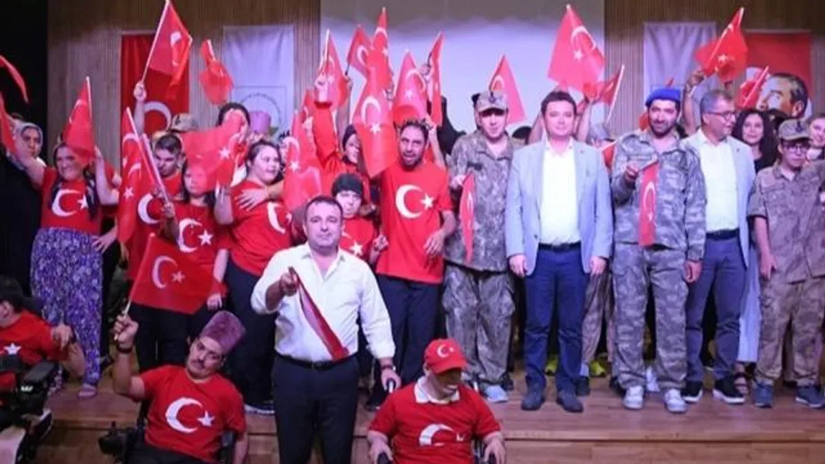 Engelli bireylerden Bursa Osmangazi’de 30 Ağustos Zafer Bayramı kutlaması