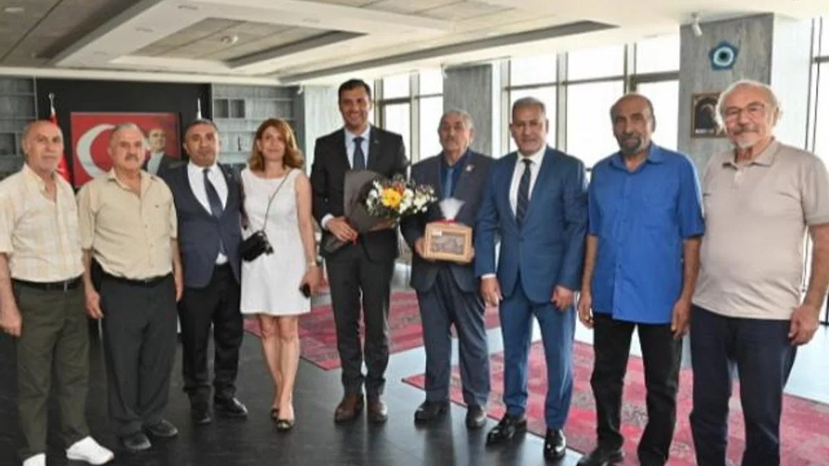 Azerbaycan Kültür Evi Derneği’nden Başkan Zeyrek’e ziyaret