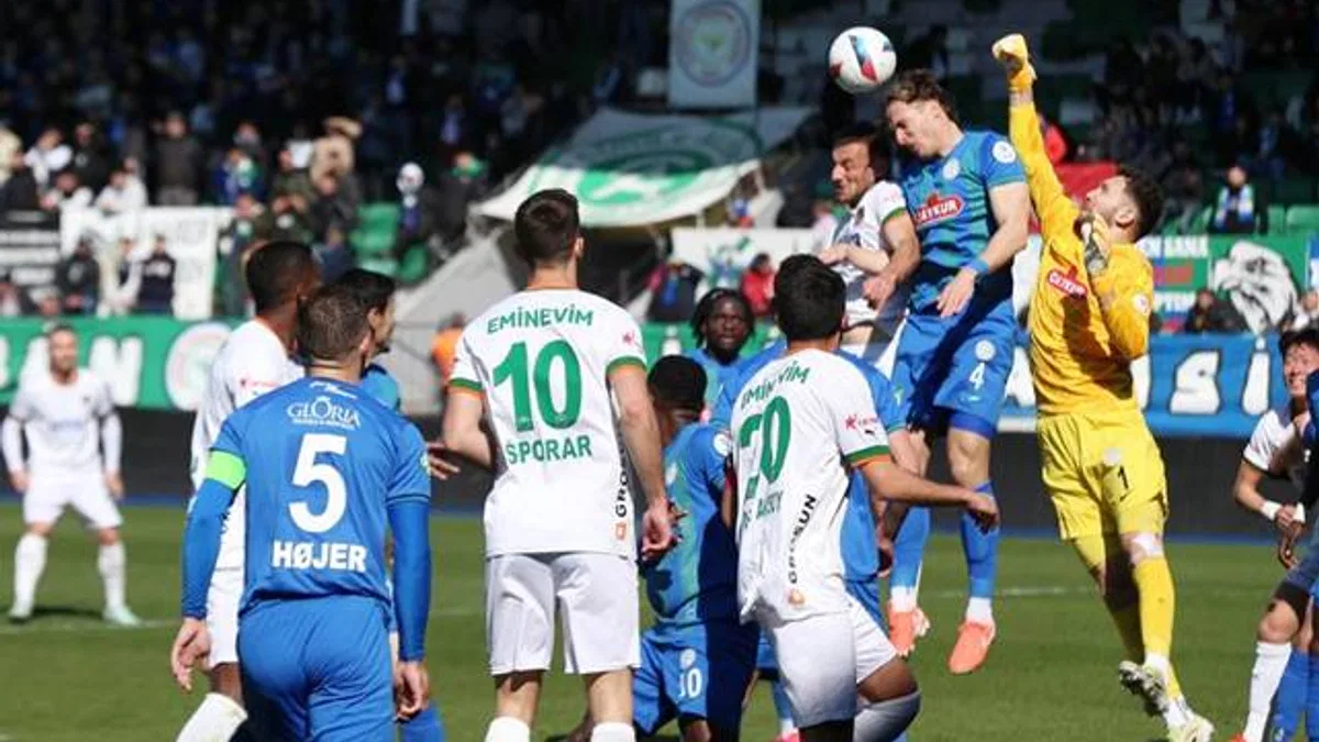 Çaykur Rizespor 3-1 Corendon Alanyaspor (Maç Sonucu) Rizespor sahasında rahat kazandı!