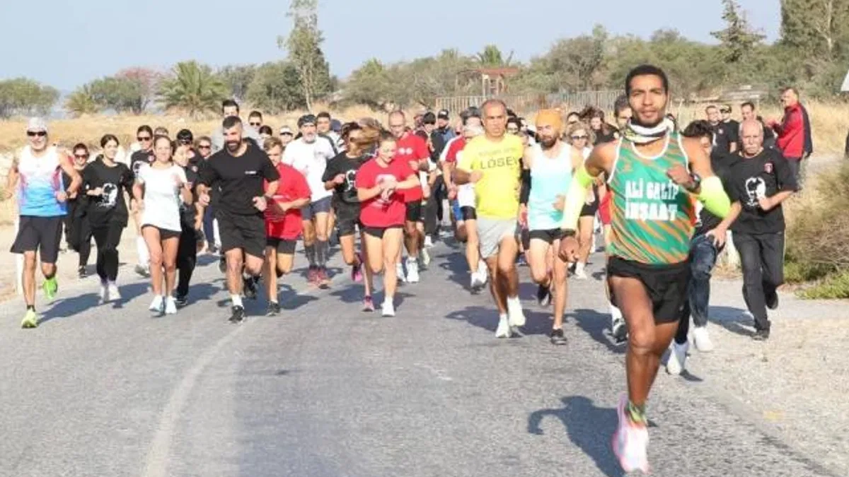 Çiğli’de ‘Cumhuriyet Koşusu’ coşkusu yaşandı