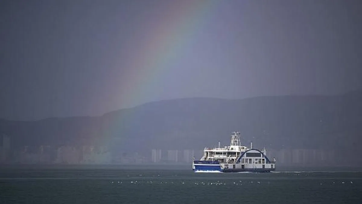 İzmir Göztepe ve Karantina iskeleleri yenileniyor, deniz taksi ve yeni yolcu gemileri geliyor