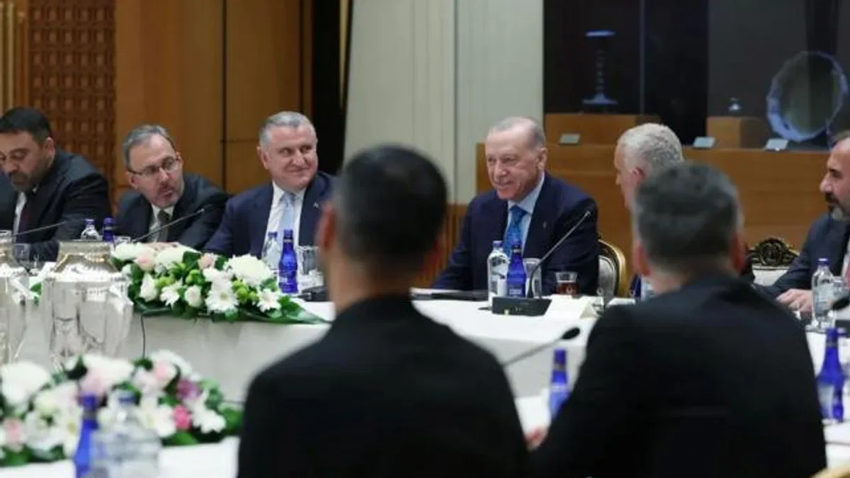 Cumhurbaşkanı Erdoğan’dan Süper Lig’e yükselen takımlara tebrik