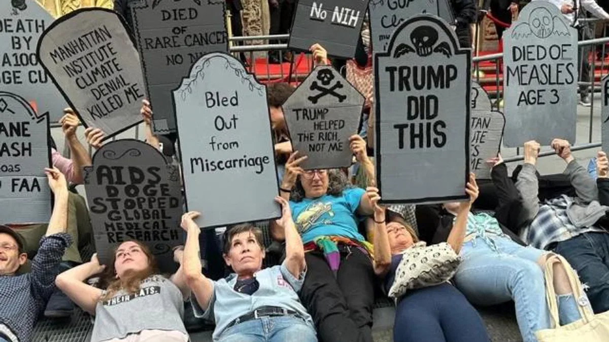 Manhattan’da ‘Milyarder Galasına’ protesto şoku!