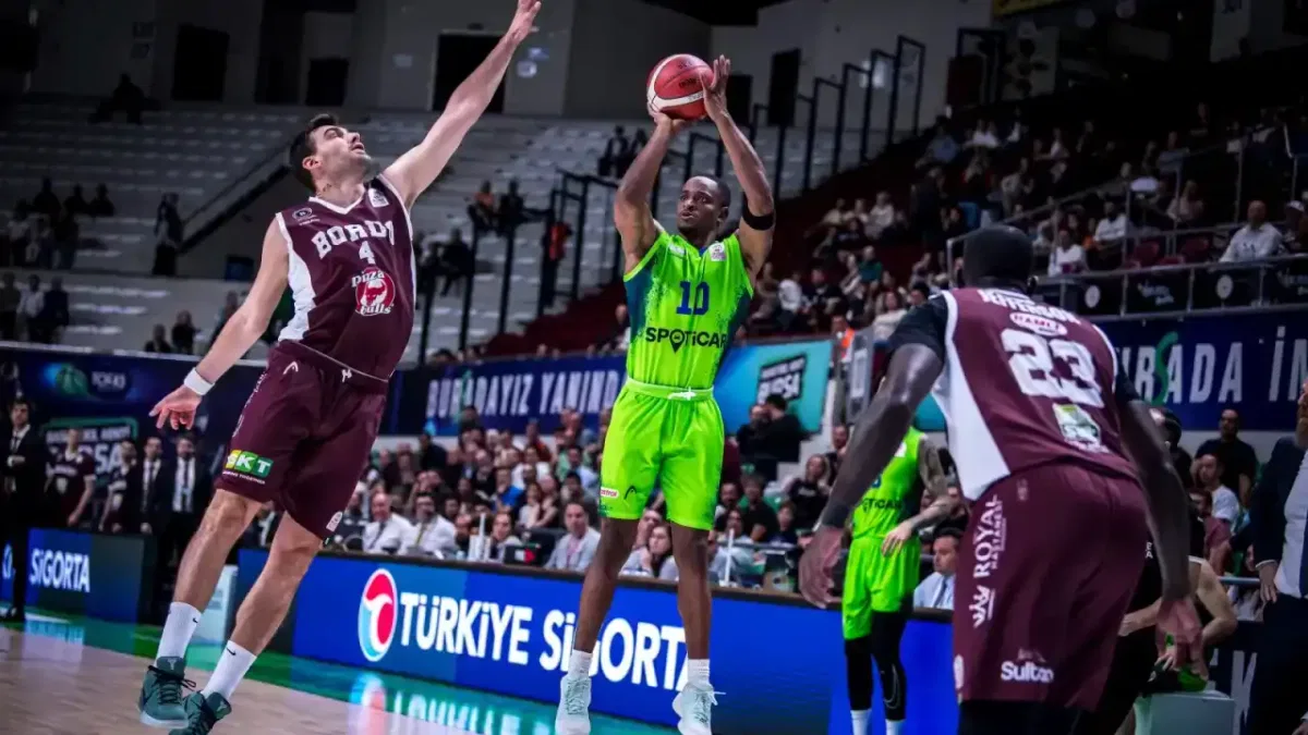 Tofaş deplasmanda Denizli Basket ile karşılaşıyor
