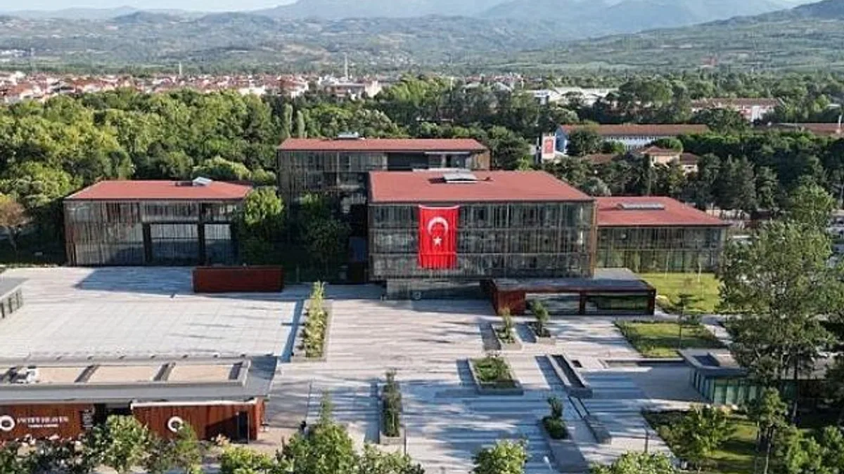 İnegöl Belediyesi’nde Görev Değişimi