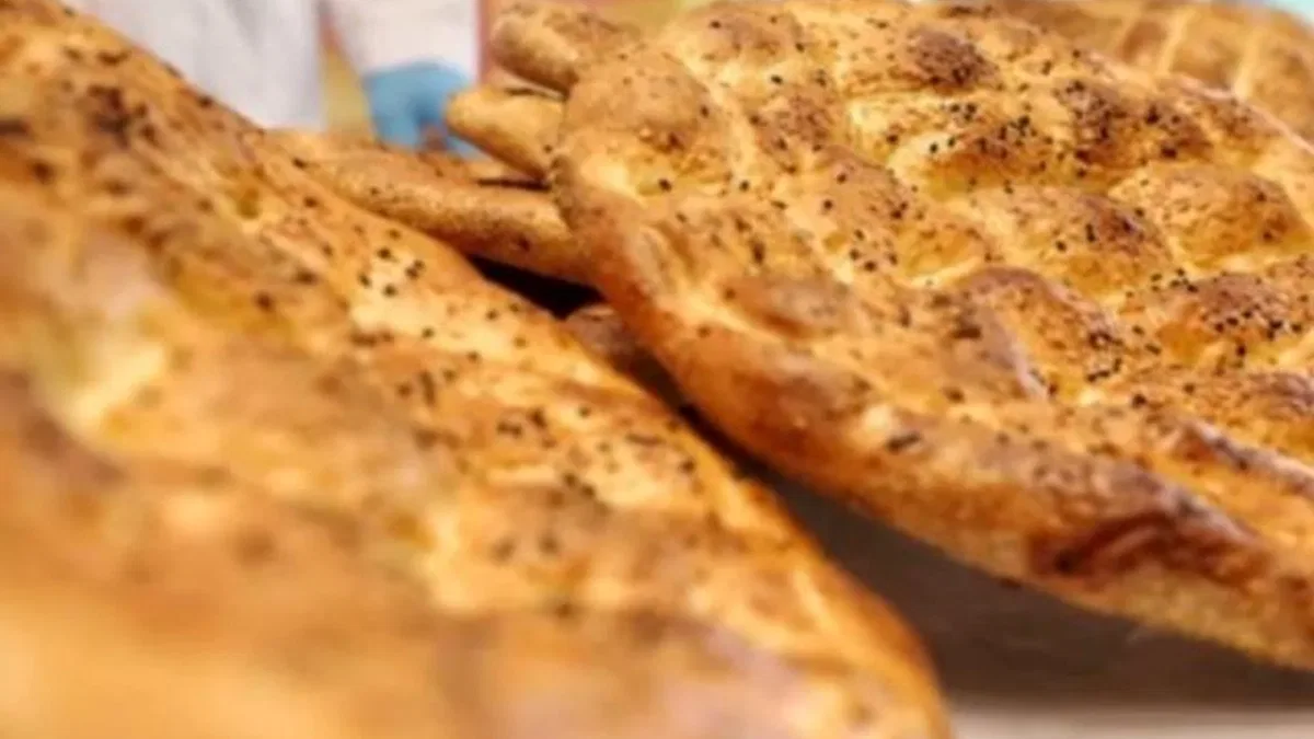 Bursa’da 450 gramlık BESAŞ ramazan pidesi 20 TL