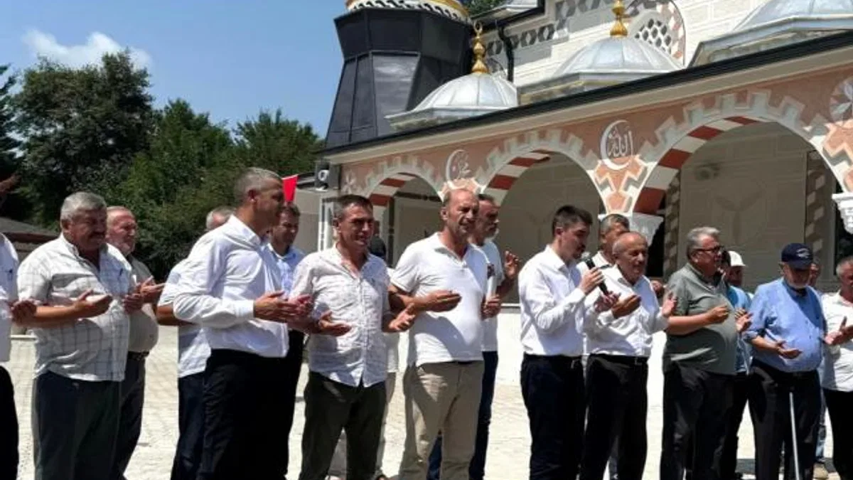 İzmit Kaynarca Camii ibadete açıldı