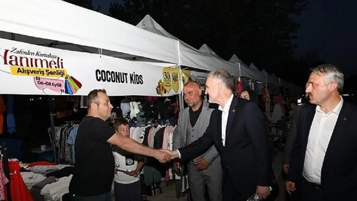 İnegöl’de ‘Hanımeli Alışveriş Şenliği’ Başladı