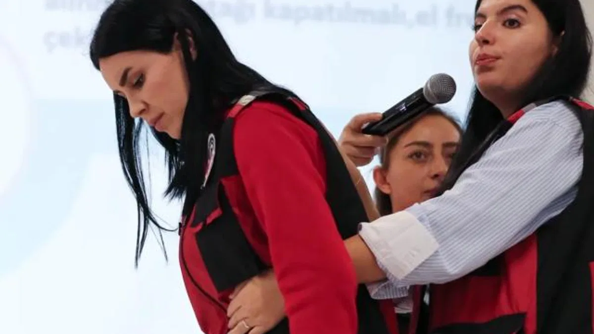 Ankara’da çocuklara güvenli okul ve ilk yardım bilinci kazandırıldı