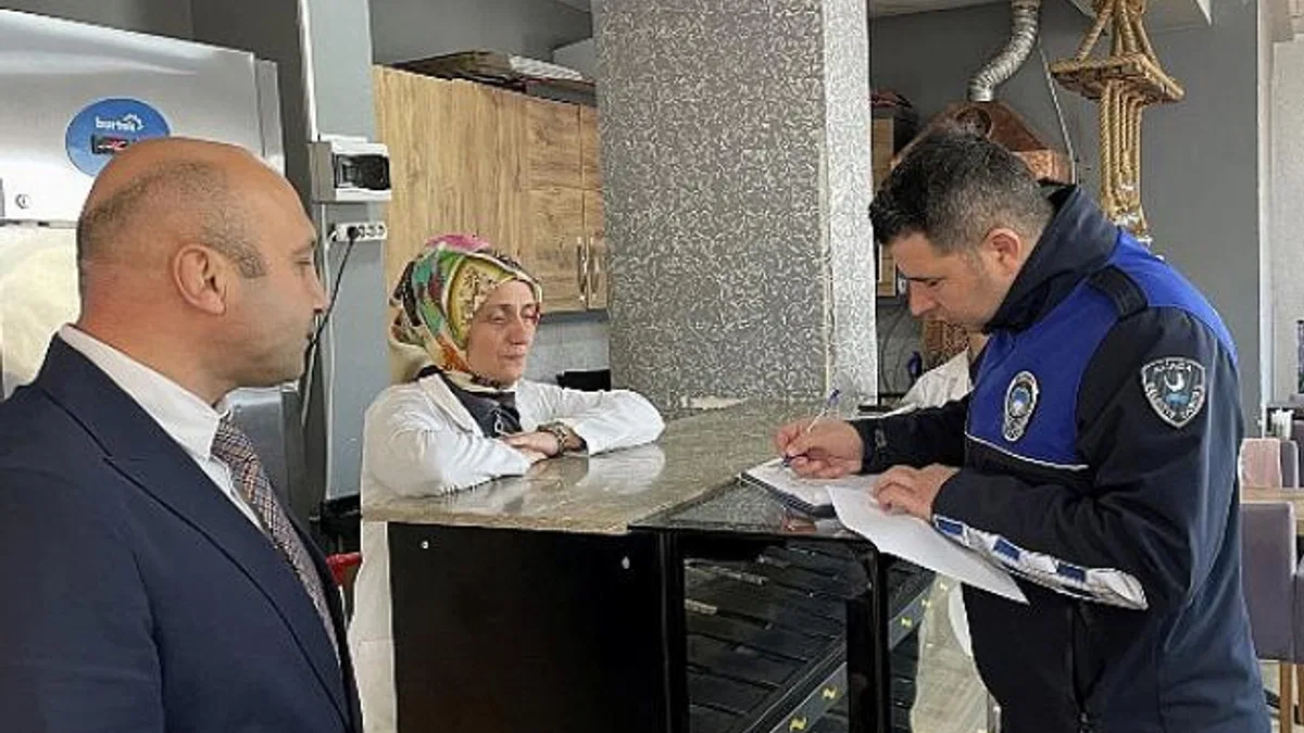Aliağa Zabıtasından Yılbaşı Öncesi İşletmelere Sıkı Denetim
