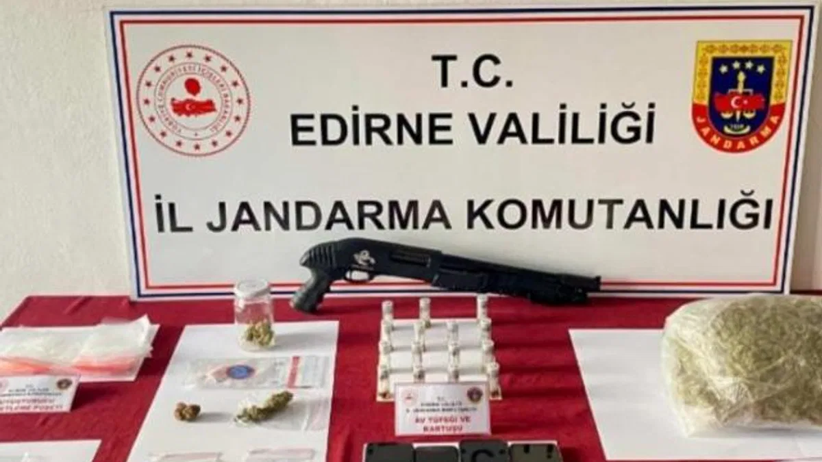 Edirne Jandarma Komutanlığı’ndan uyuşturucu operasyonu