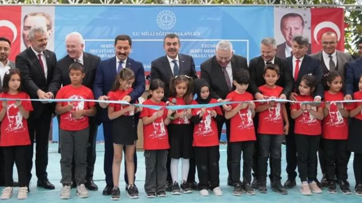Hatay’da üç okula toplu açılış
