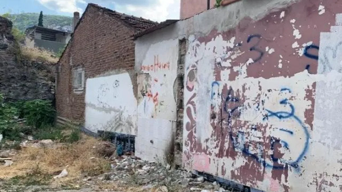 Bursa Pınarbaşı Mahallesindeki eski evler dikkat çekiyor