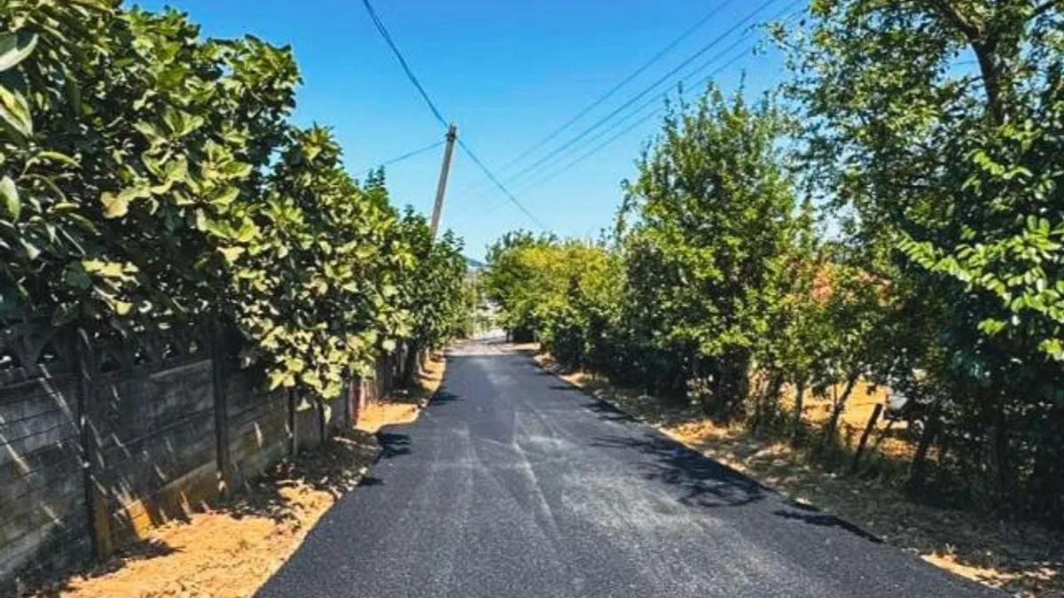 Sakarya Karasu’da bir mahallenin ulaşım hattı daha yenilendi