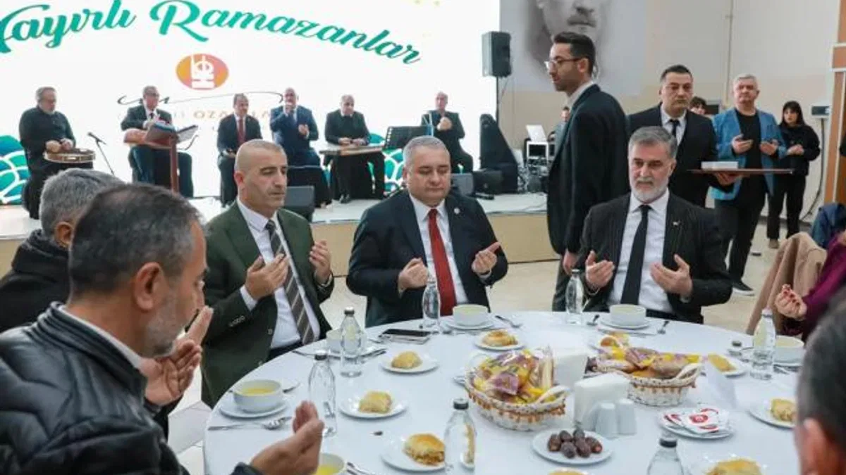 Keçiören’de ilk iftar otobüs esnafı ile yapıldı