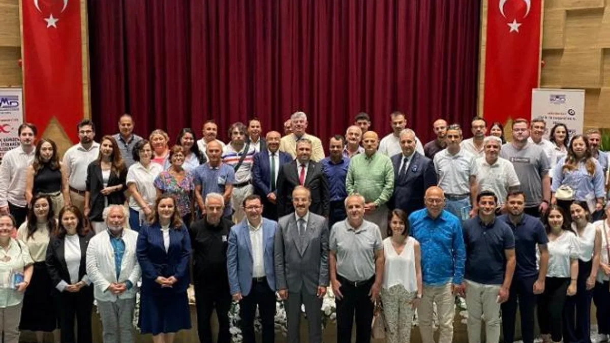 İzmir’de ekonomi konuşuldu