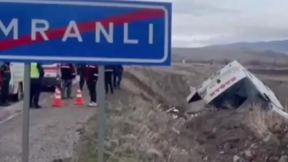 Sivas’ta otobüs devrildi: 2 ölü, 23 yaralı