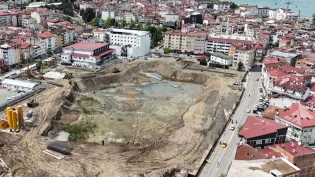 2 bin araçlık otopark inşaatı başladı
