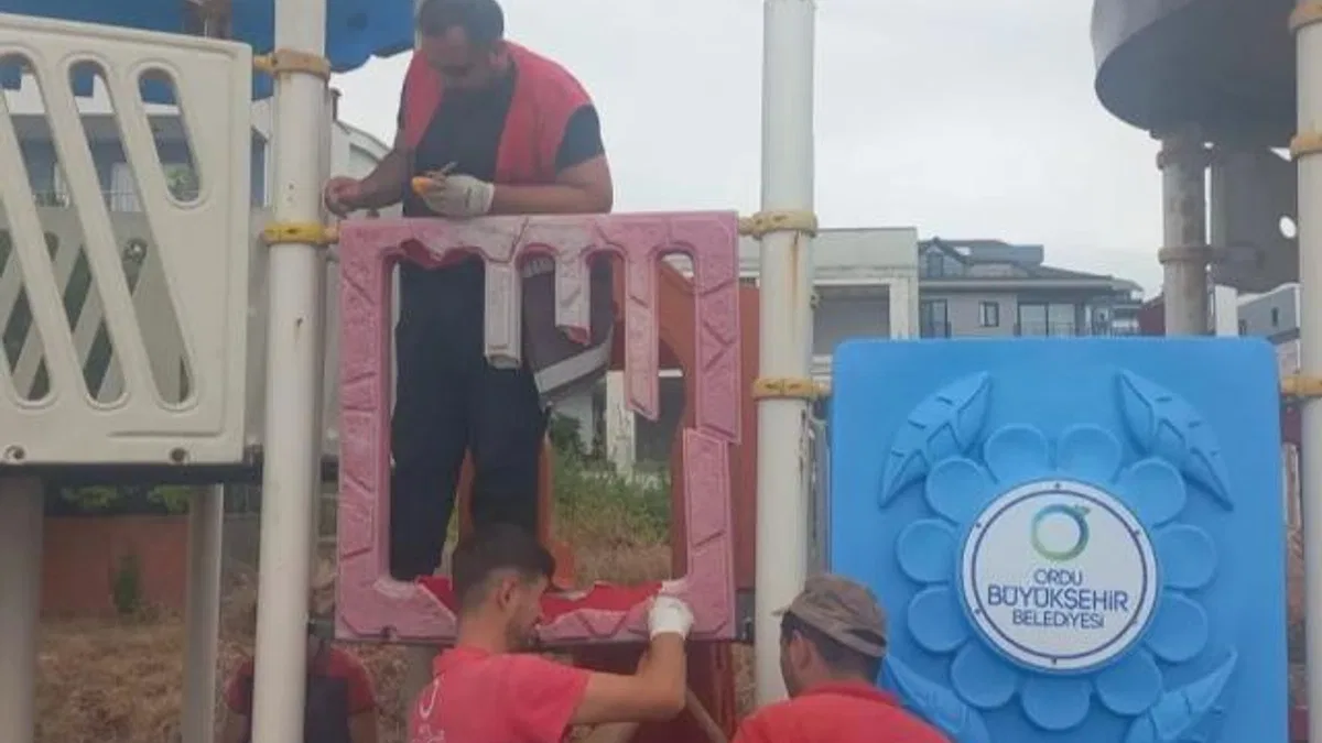 Ordu’da şehir mobilyaları elden geçiyor