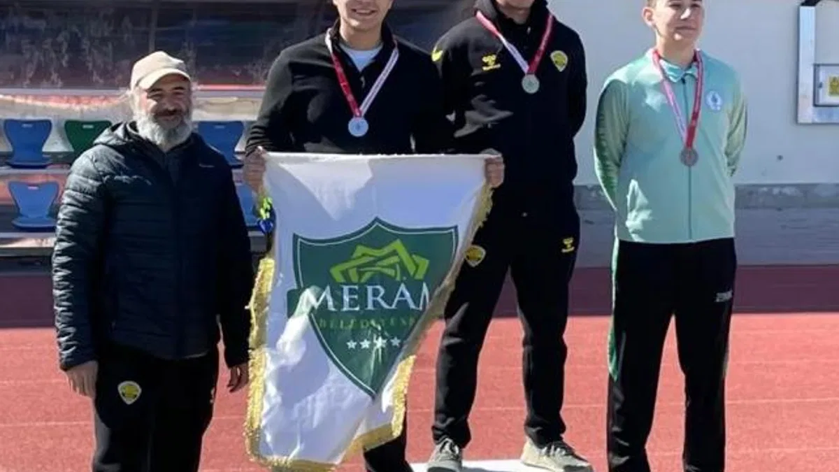 Konya Meramlı sporculardan okçuluk turnuvasında çifte başarı