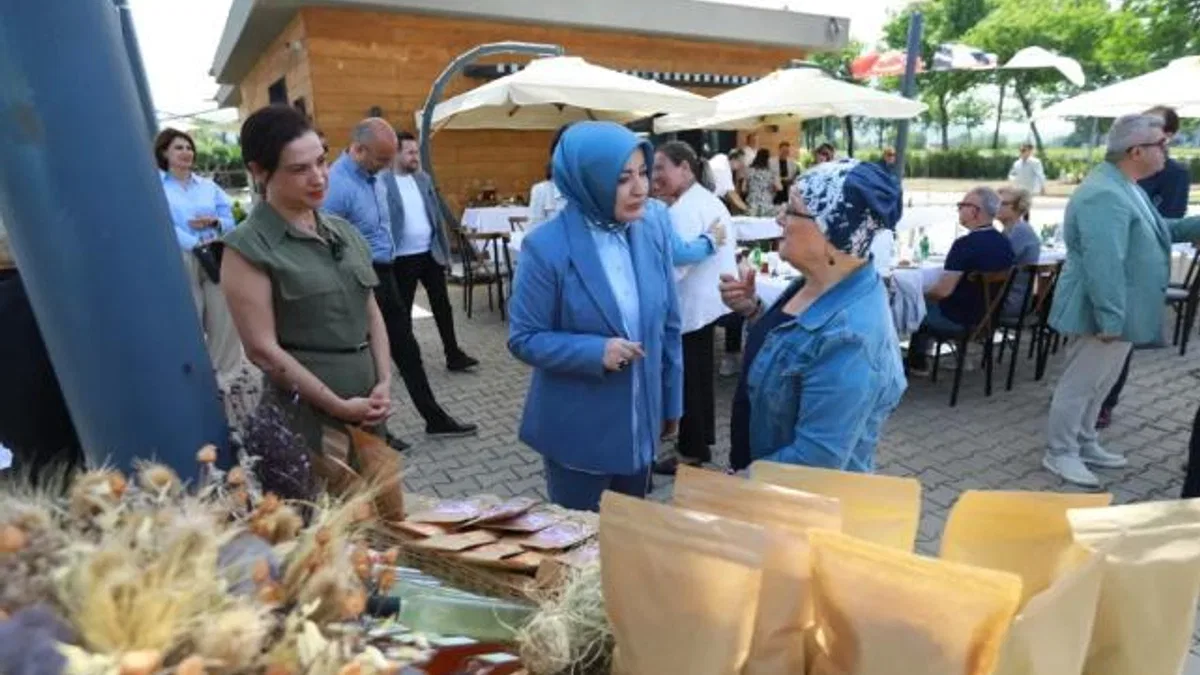 KEFEK üyeleri Efes Tarlası Yaşam Köyü’nü gezdi