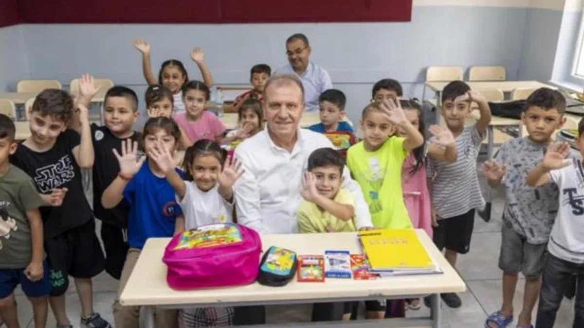 Mersin’de 18 bin öğrenciye çanta ve kırtasiye desteği