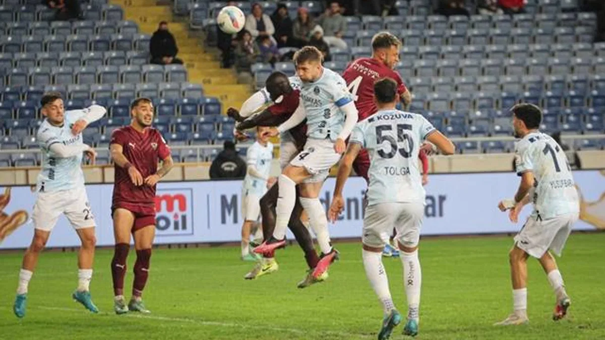 Atakaş Hatayspor 1-3 Adana Demirspor (Maç Sonucu) A. Demirspor galibiyet serisini sürdürdü!