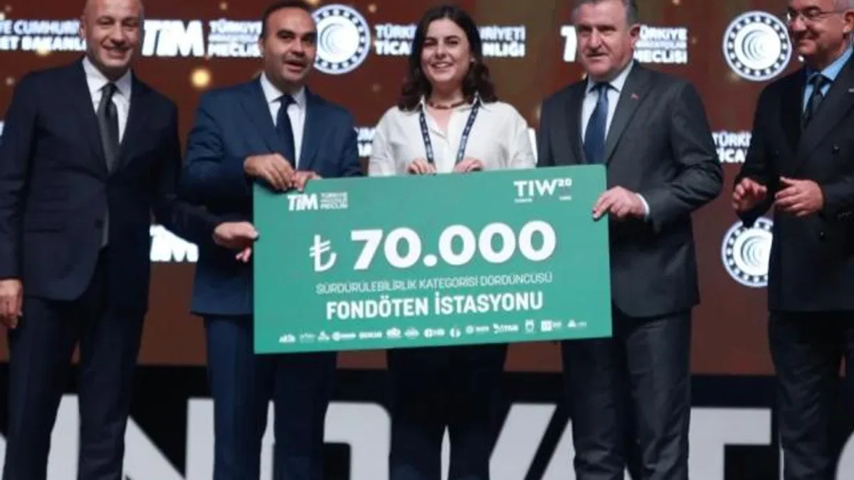 “Teknolojide, dijitalde ve yapay zekada güçlü olmamız lazım”