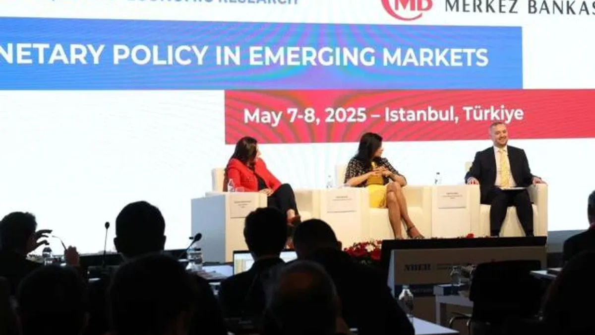 ‘Merkez’in ev sahipliğinde küresel ekonomi masaya yatırıldı