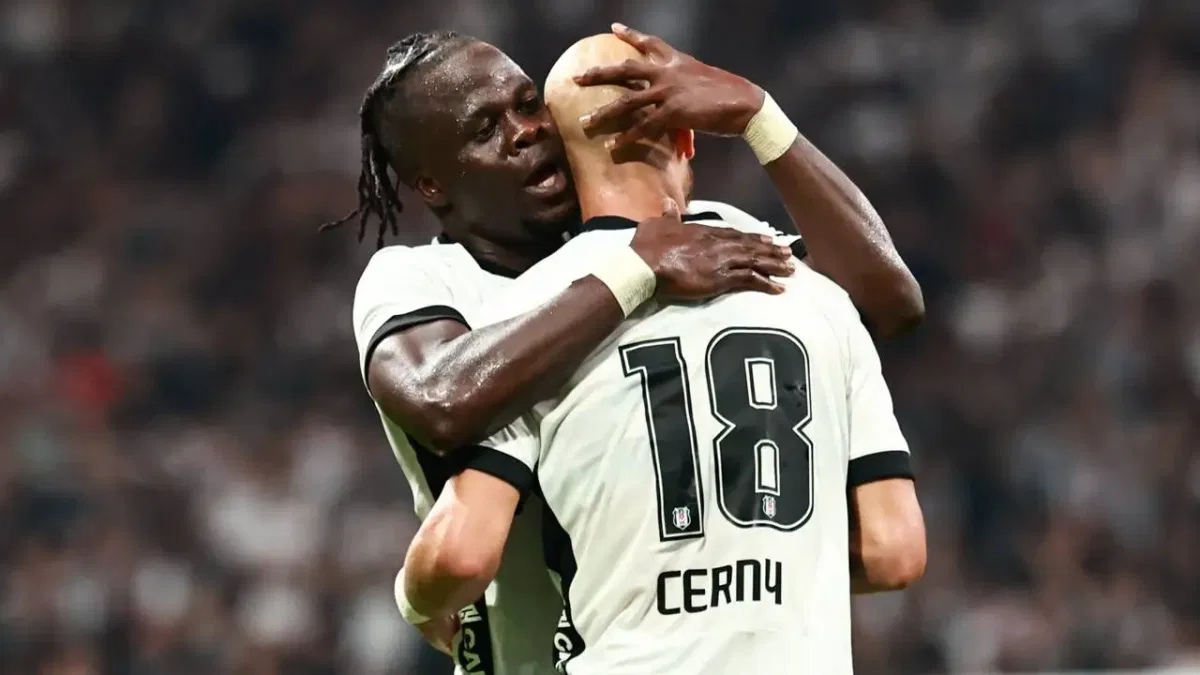 Beşiktaş 1-0 Hradec Kralove (Maç Sonucu) Kartal UEFA Avrupa Ligi Play-Off turunda!