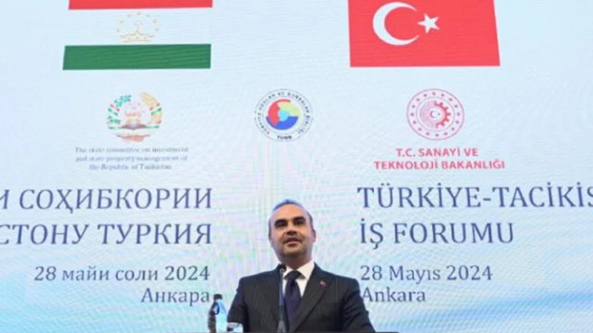 Bakan Kacır: Tacik kardeşlerin desteğini her daim hissediyoruz