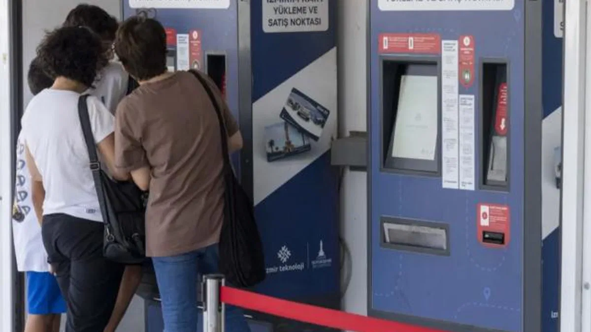 İzmir’de öğrencilere dijital ulaşım kolaylığı