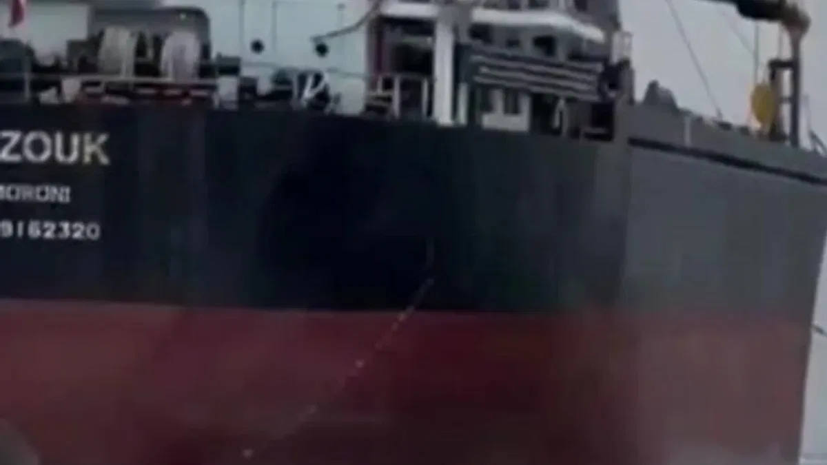 Sarıyer’de karaya oturan gemi başarıyla kurtarıldı