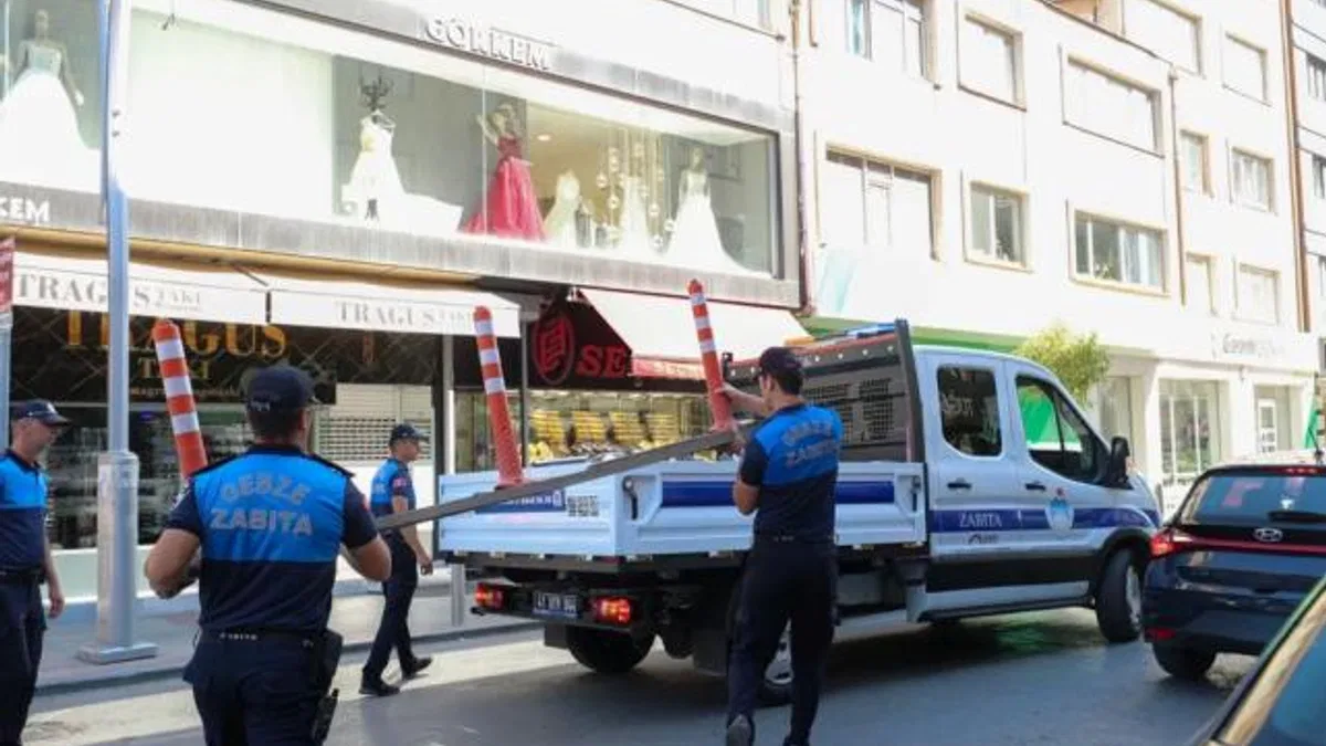 Gebze’de kaldırım işgaline geçit yok