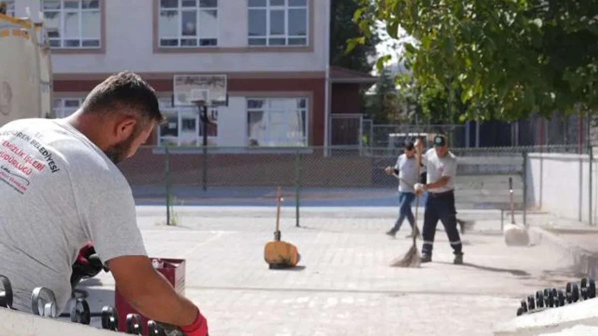 Ankara Keçiören Belediyesi’nden okullarda temizlik seferberliği
