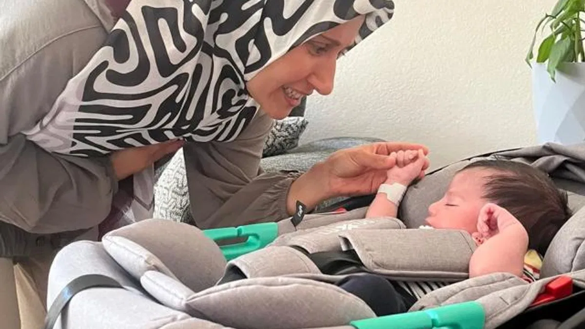 Emre bebek, İzmir’de koruyucu aileyle buluştu… ‘Geçici Koruyucu Aile’ modeli yaygınlaşıyor