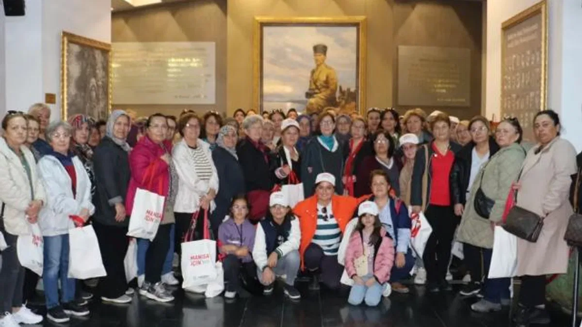 Kırkağaçlı kadınlar Manisa’yı gezdi