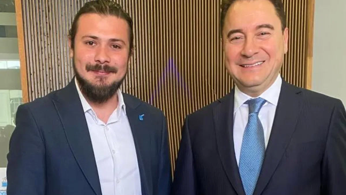 Bursa Osmangazi’de İYİ Parti’den DEVA’ya güçlü transfer