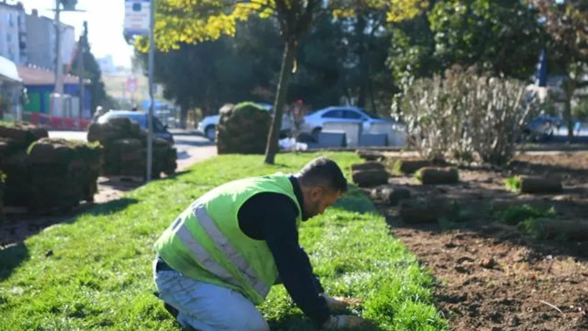 Kocaeli Çayırova’nın yeşil alanları yenileniyor