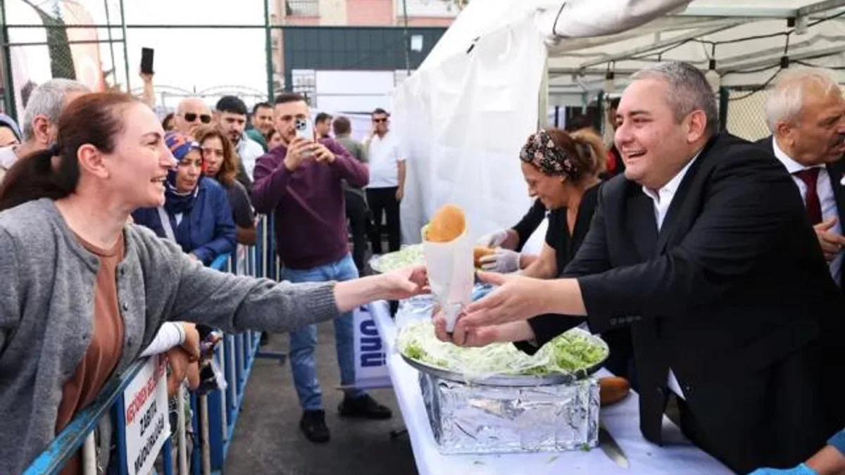 Hamsi festivali renkli görüntülerle başladı