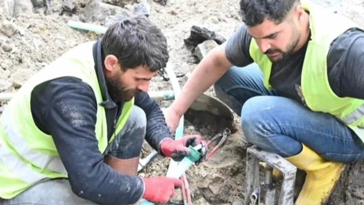 Manisa Demirci’de altyapı seferberliği sürüyor