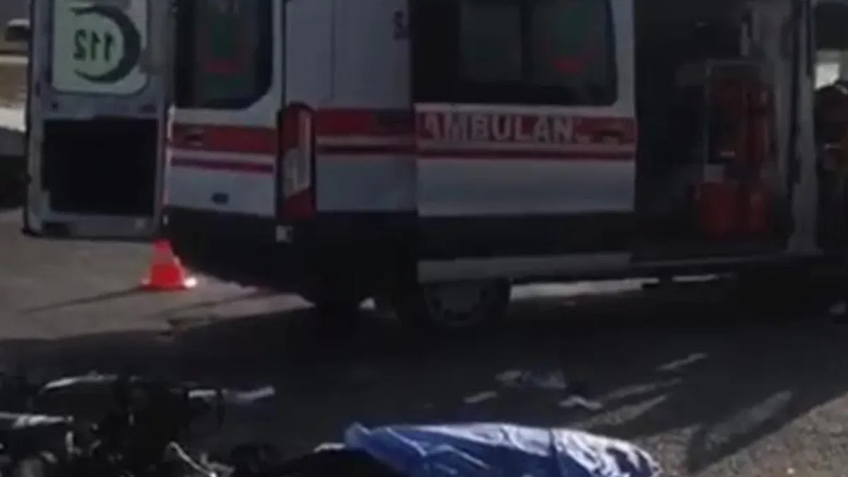 Düzce’de hafriyat kamyonu ile motosiklet çarpıştı: 1 ölü