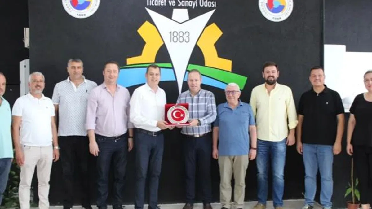 Vecdi Gündoğdu Kırklareli Ticaret ve Sanayi Odası’nı ziyaret etti