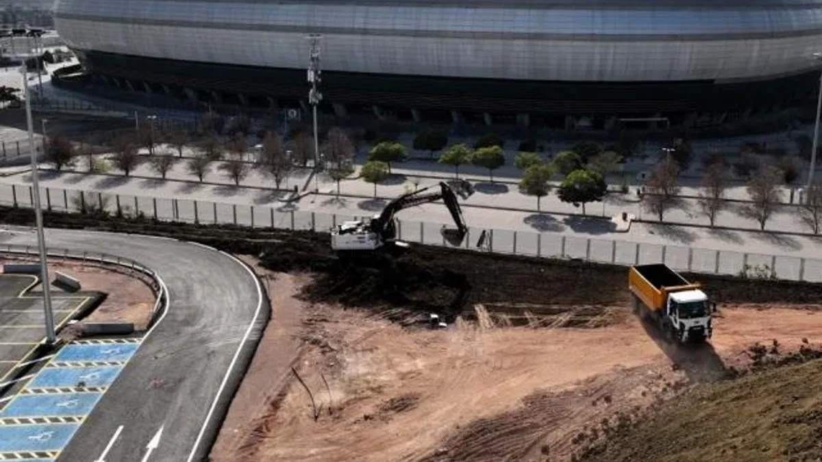 Kocaeli Stadı’nın çevresinde hummalı çalışma