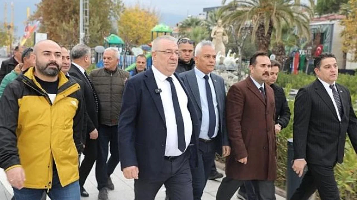 Akçay kordonunda büfeler kaldırıldı, çevre düzenleme çalışmaları başladı