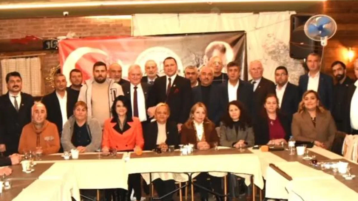 Manisa Dostlar Meclisi’nde demokrasi buluşması