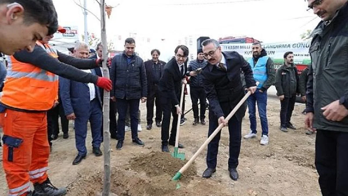 İnegöl’de Fidanlar Toprakla Buluştu