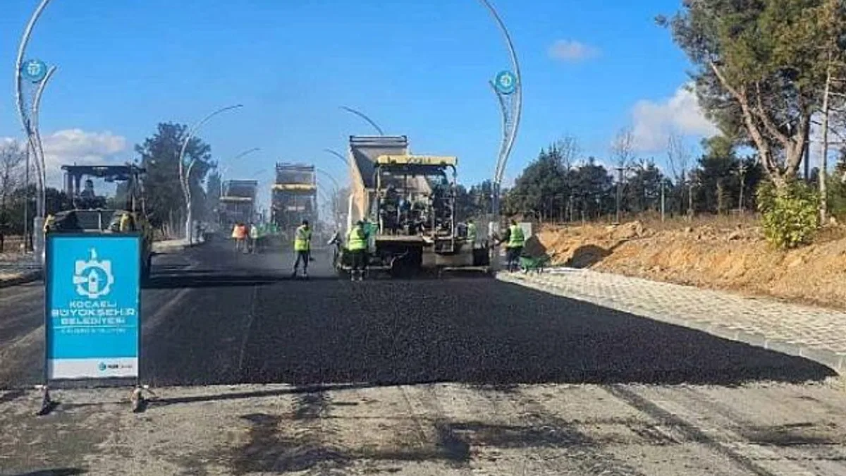 Gebze Millet Bahçesi otopark ve iç yollara asfalt